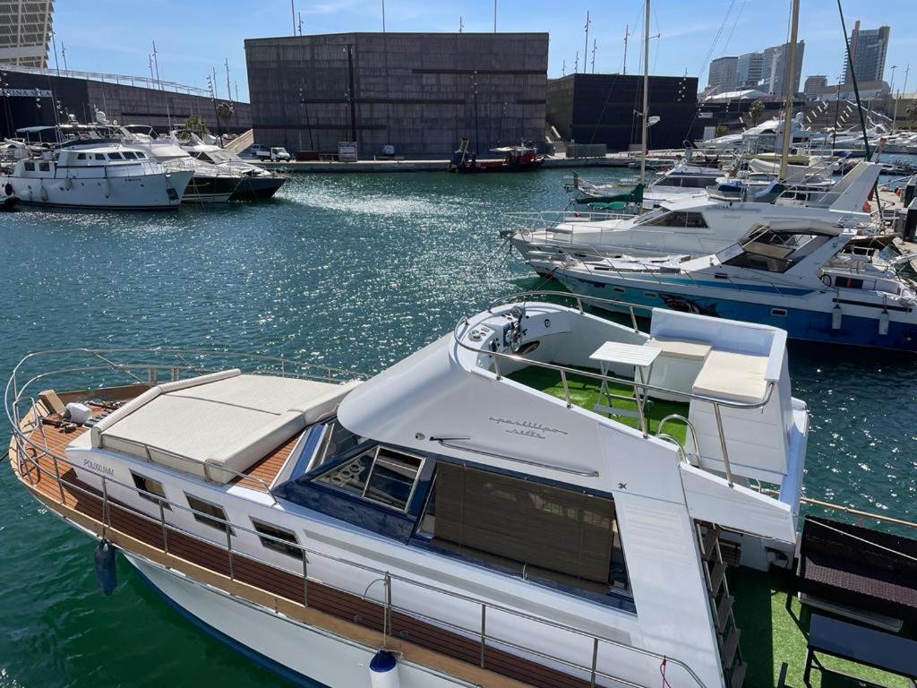 Hotel Charming Boat House In Barcelona With Big Terrace And Solarium à Sant Adrià de Besòs Extérieur photo