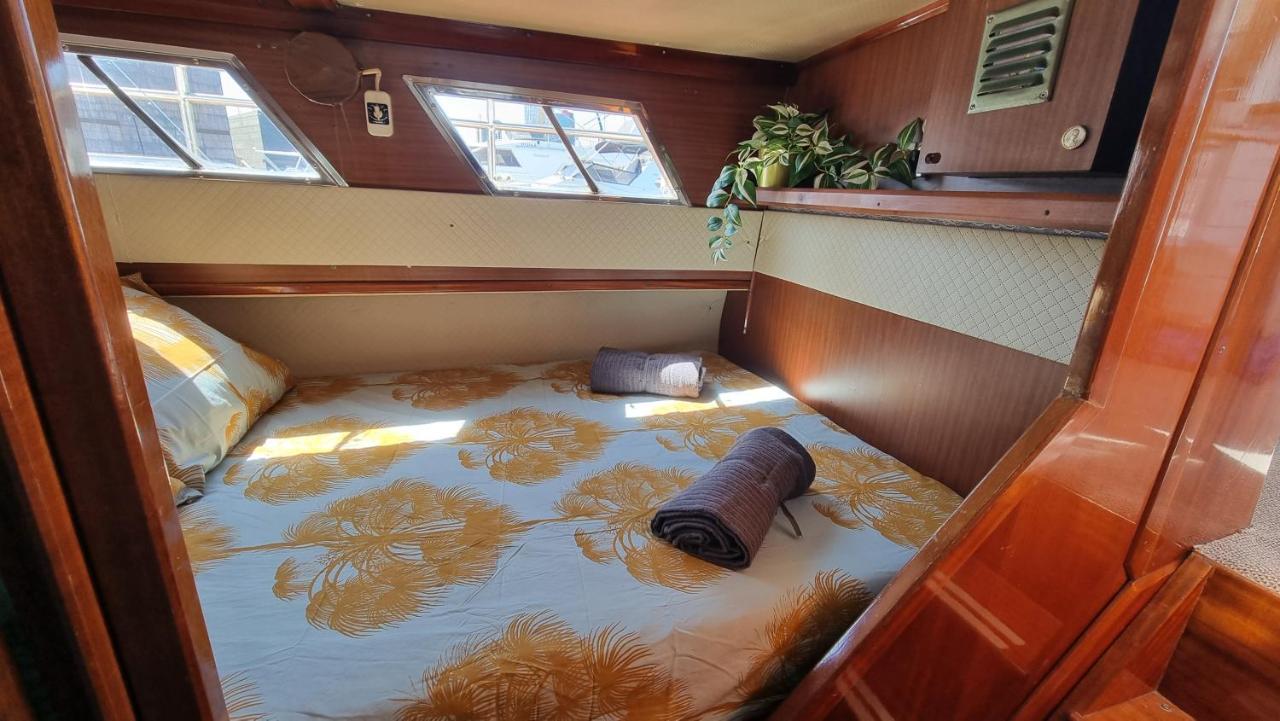Hotel Charming Boat House In Barcelona With Big Terrace And Solarium à Sant Adrià de Besòs Extérieur photo